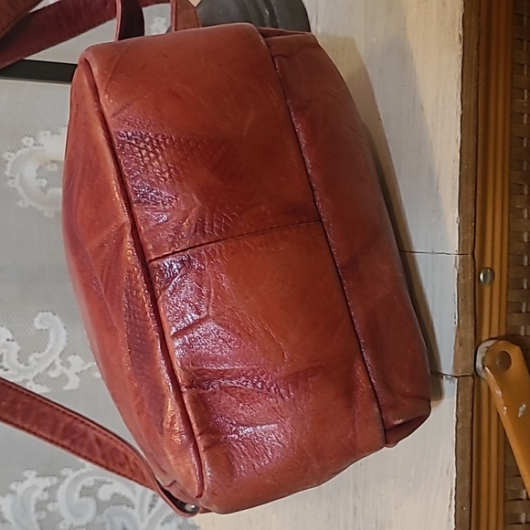 Christian Ontani Italian Leather Crossbody Utility Bag - Picture 5 of 7